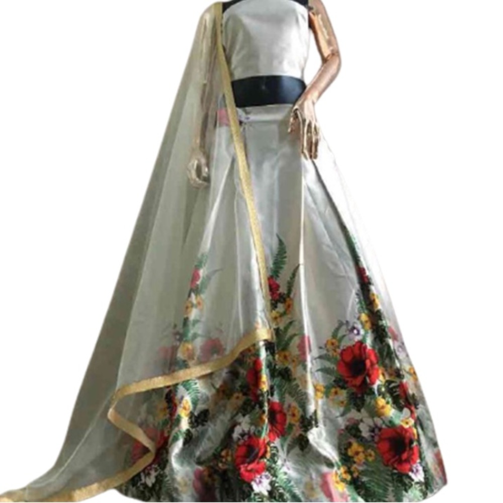 Floral printed lengha with blouse and dupatta. - Picture 2 of 5
